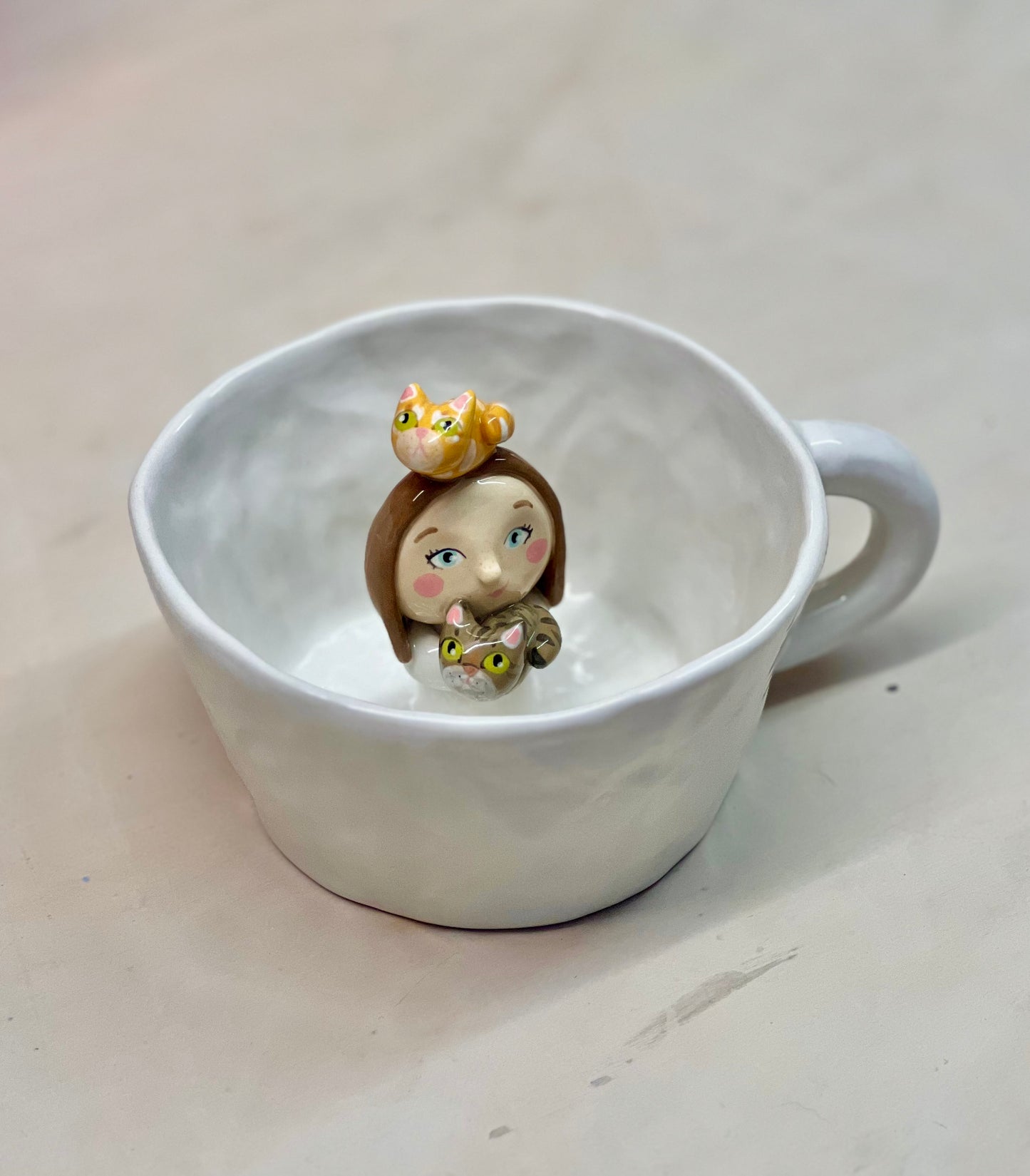 TAZZA ARTISTICA “PIZZICATA”CON PERSONA O ANIMALE