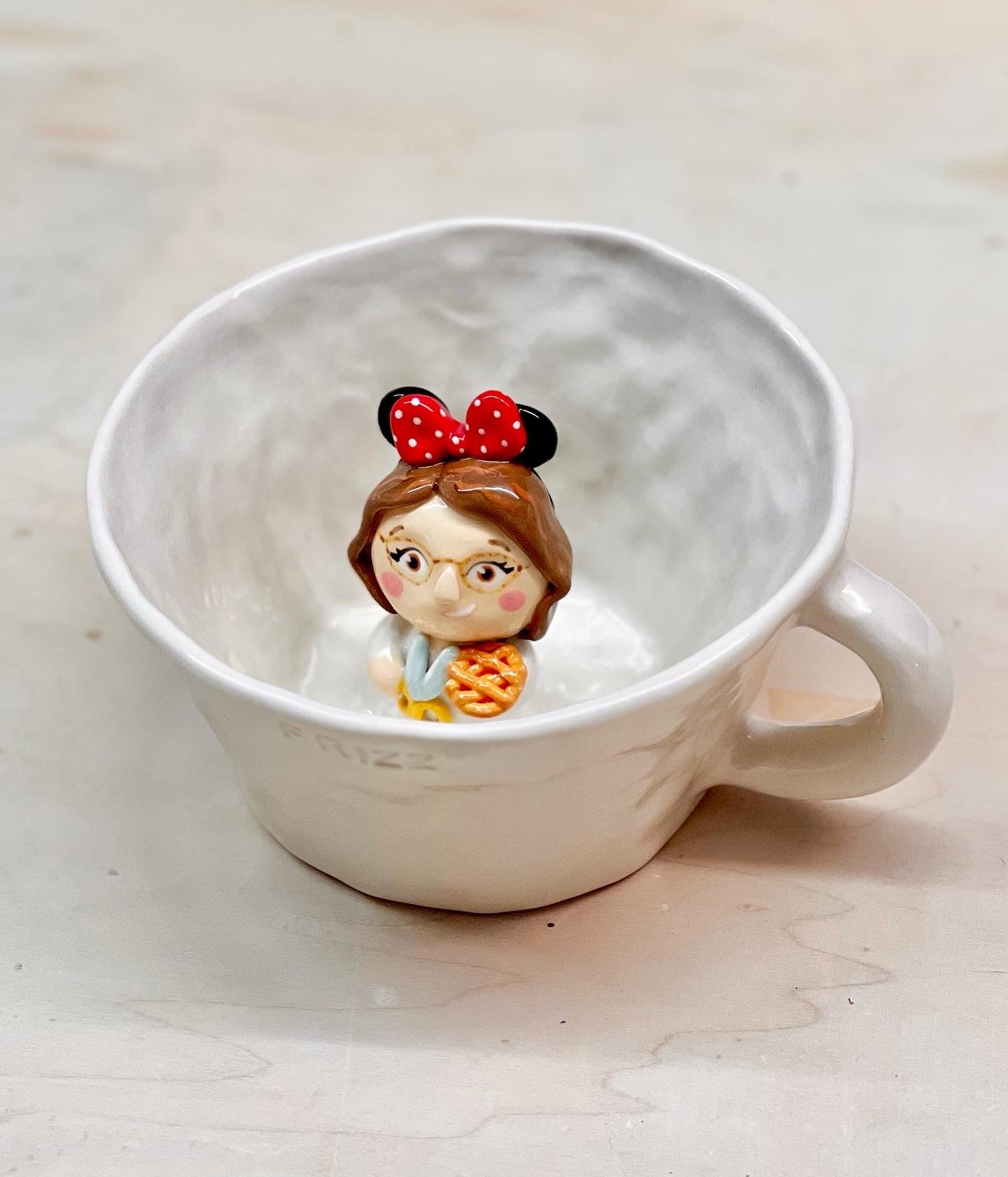 TAZZA ARTISTICA “PIZZICATA”CON PERSONA O ANIMALE